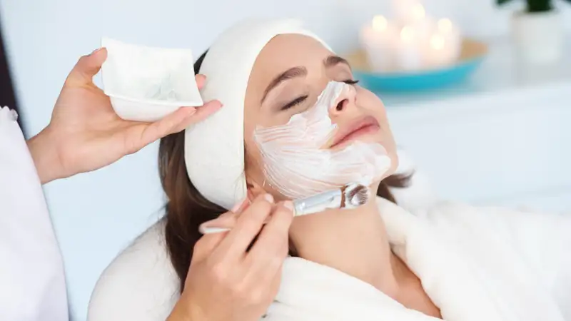 Уход за кожей в переходный период: лучшие советы и продукты