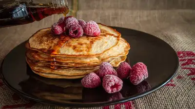 Масленица-2024: эксперты рассказали, как снизить калорийность блинов, фото - Новости Zakon.kz от 14.03.2024 03:47