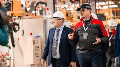 General Motors посетили производство Chevrolet Onix в Казахстане, фото - Новости Zakon.kz от 14.03.2024 14:42