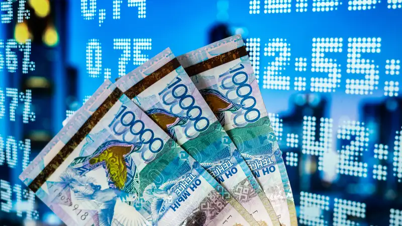 Как выборы президента России повлияют на курс тенге