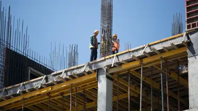 Пять строительных объектов снесли в Мангистауской области , фото - Новости Zakon.kz от 16.03.2024 13:16