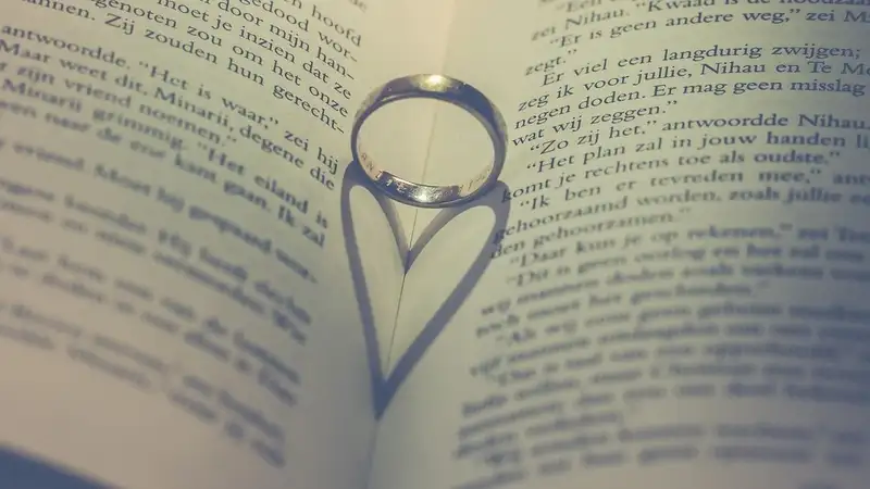 Казахстанские спасатели сняли кольцо с пальца старшеклассника при помощи слесарного инструмента