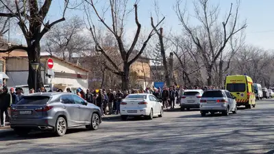 очередь на выборы, фото - Новости Zakon.kz от 17.03.2024 17:42