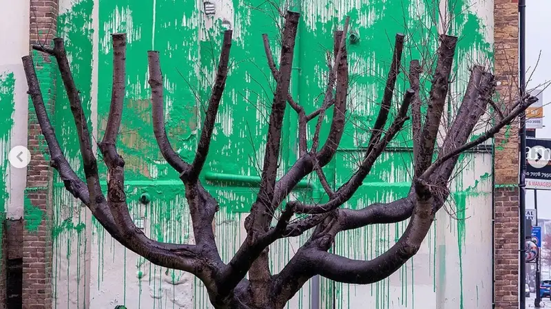 В Лондоне появилось новое творение Бэнкси