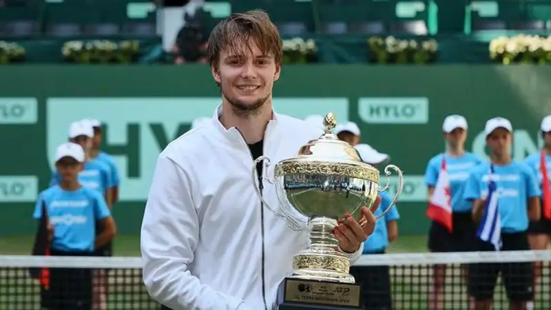 Александр Бублик установил личный рекорд в мировом рейтинге ATP