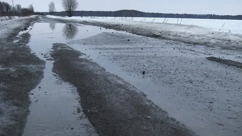 Трассу затопило в Павлодарской области