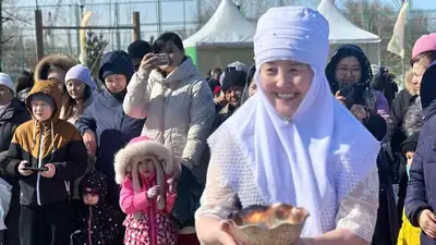 Массовые гуляния проходят в жилых массивах Астаны, фото - Новости Zakon.kz от 21.03.2024 15:54