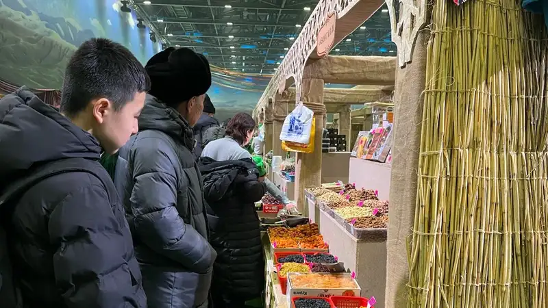 Наурыз, Астана, сухофрукты, базар , фото - Новости Zakon.kz от 21.03.2024 16:02