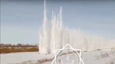 На двух реках в Костанайской области спасатели взорвали лед, фото - Новости Zakon.kz от 22.03.2024 19:49