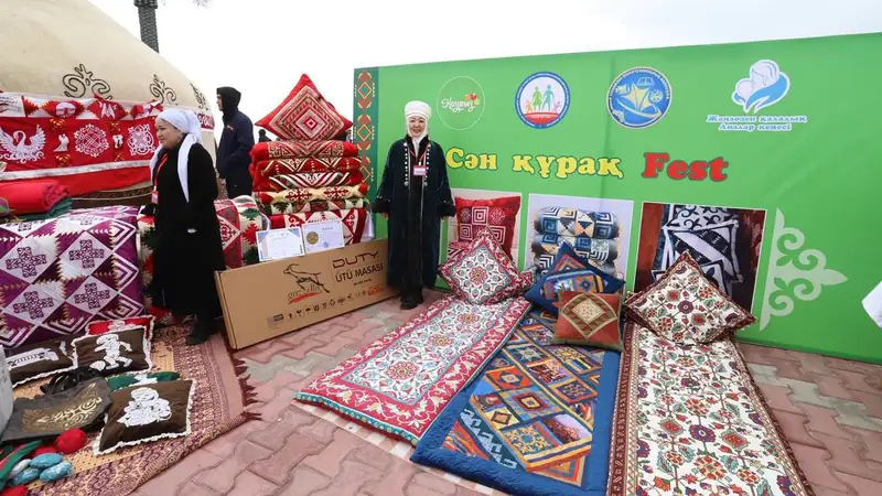 Наурызнама: в Мангистау отметили весенний Новый год с особым размахом , фото - Новости Zakon.kz от 22.03.2024 18:28