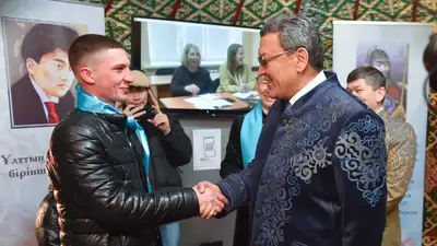 В СКО прямо в ходе Наурыза всех желающих записывали в группы казахского языка, фото - Новости Zakon.kz от 22.03.2024 19:22