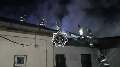 пожар в жилом доме, фото - Новости Zakon.kz от 24.03.2024 00:44