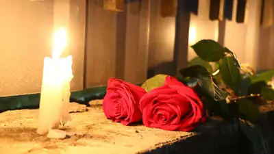 алматинцы почтили память погибших в теракте в Москве, фото - Новости Zakon.kz от 23.03.2024 22:09