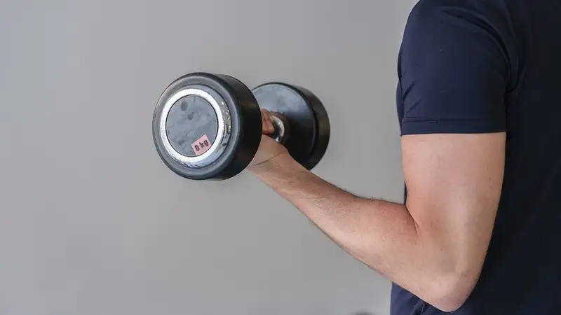 Как нарастить мышцы в пожилом возрасте, рассказал врач