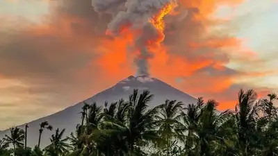 вулкан в Индонезии