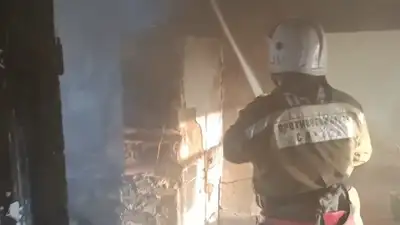 пожар в жилом доме, фото - Новости Zakon.kz от 26.03.2024 20:32