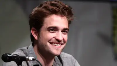 Звезда Сумерек Роберт Паттинсон стал отцом, фото - Новости Zakon.kz от 26.03.2024 20:03