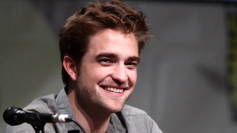 Звезда "Сумерек" Роберт Паттинсон стал отцом