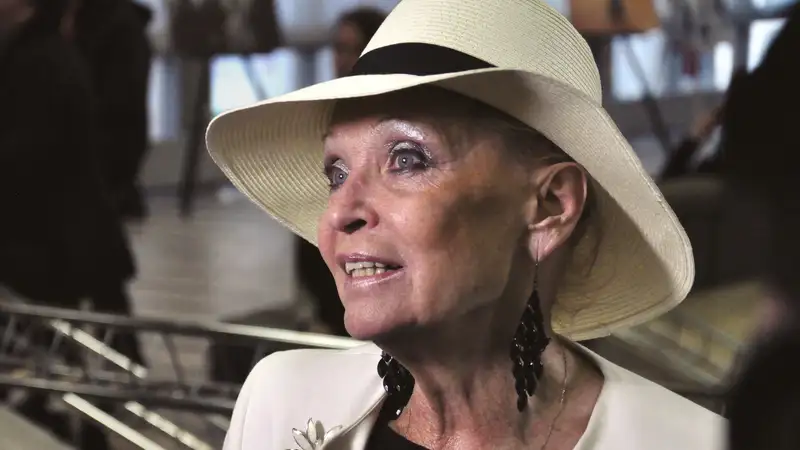 Звезду "Бриллиантовой руки" Светлану Светличную госпитализировали в больницу