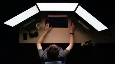 Мажилисмен опасается, что мошенники могут воспользоваться всеобщим декларированием в своих целях, фото - Новости Zakon.kz от 27.03.2024 14:58