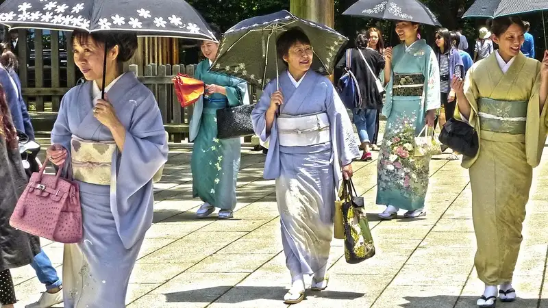 Японцы перешли на производство подгузников для взрослых