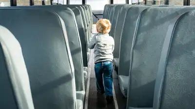 В Жамбылской области детей перевозили на автобусах не соответствующих требованиям безопасности, фото - Новости Zakon.kz от 29.03.2024 19:23