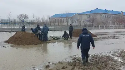 В Аркалыке откачали более 116 тысяч кубометров талой воды, фото - Новости Zakon.kz от 29.03.2024 11:55