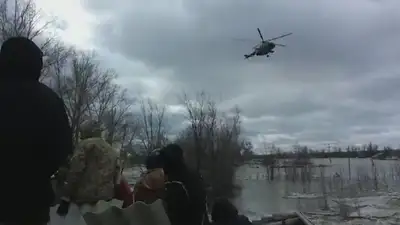 В Актюбинской области с крыши затопленной хозпостройки спасли 15 человек