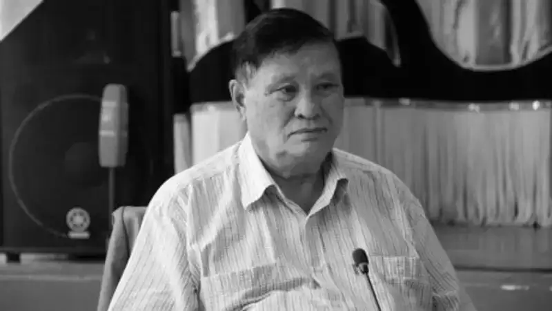 Токаев выразил соболезнования родным и близким писателя Сабита Досанова