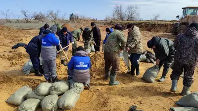 сотрудники Казахтелеком принимают активное участие в устранении последствий паводков в Актюбинской области