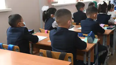 Школьников в Актау могут перевести на шестидневку, фото - Новости Zakon.kz от 03.04.2024 19:18
