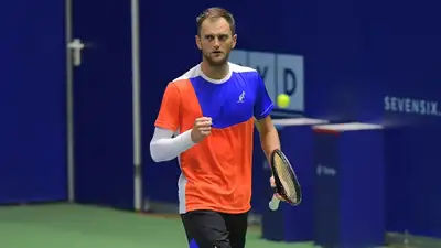  Александр Недовесов успешно стартовал на турнире в Португалии 
