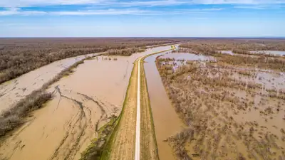 Республиканские трассы затопило талыми водами в трех областях Казахстана, фото - Новости Zakon.kz от 05.04.2024 09:32