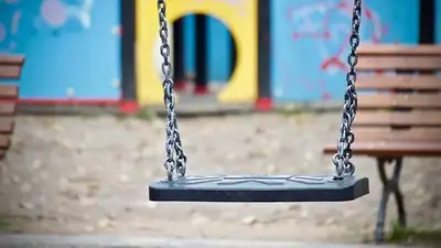 мужчину убили на детской площадке в Алматы, фото - Новости Zakon.kz от 08.04.2024 23:17