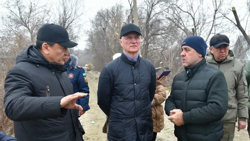 Роман Скляр поручил срочно эвакуировать жителей поселка Заречный в СКО, фото - Новости Zakon.kz от 09.04.2024 13:20