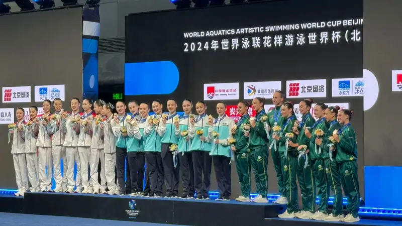 Казахстанцы завоевали "золото" Кубка мира по артистическому плаванию