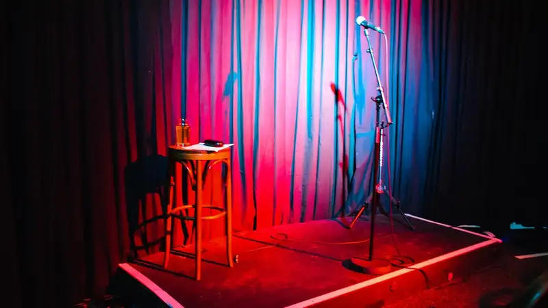 Stand Up в Казахстане: о чем можно и нельзя шутить отечественным комикам