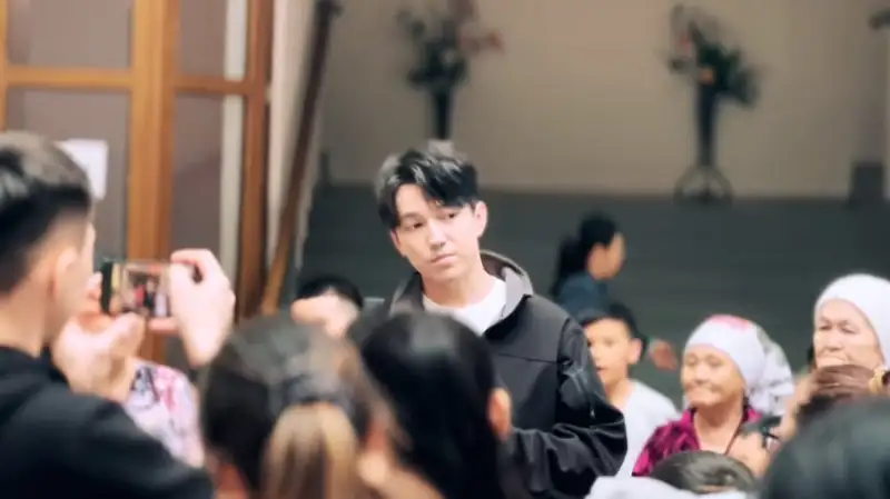 Стало известно, с кем еще встретился Димаш Кудайберген в Актобе