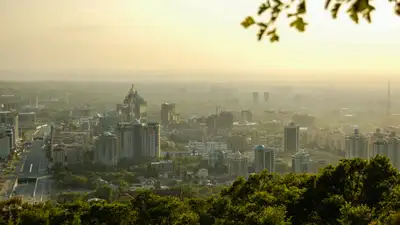 Фотограф показал красивый снимок проспекта, о котором не знали алматинцы, фото - Новости Zakon.kz от 10.04.2024 12:03