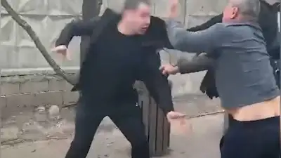 Алматы, автобус, водитель, нападение, драка, фото - Новости Zakon.kz от 11.04.2024 11:04