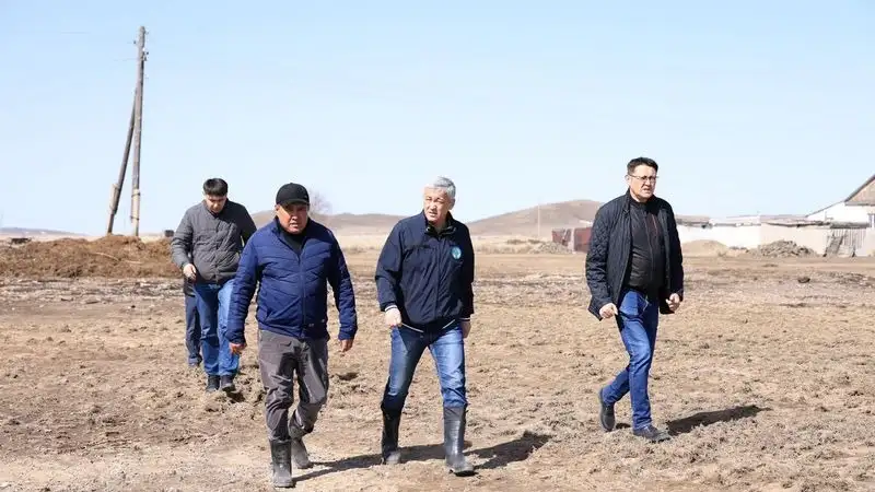 Компенсацию начали выплачивать пострадавшим от паводка жителям Шетского района, фото — Новости Zakon.kz от 11.04.2024 13:26