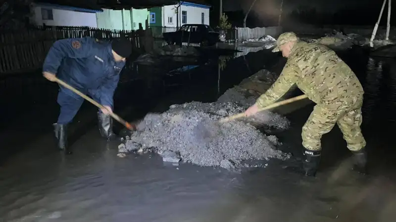 В селе Покровка СКО откачано 13,5 тысяч кубометров талой воды