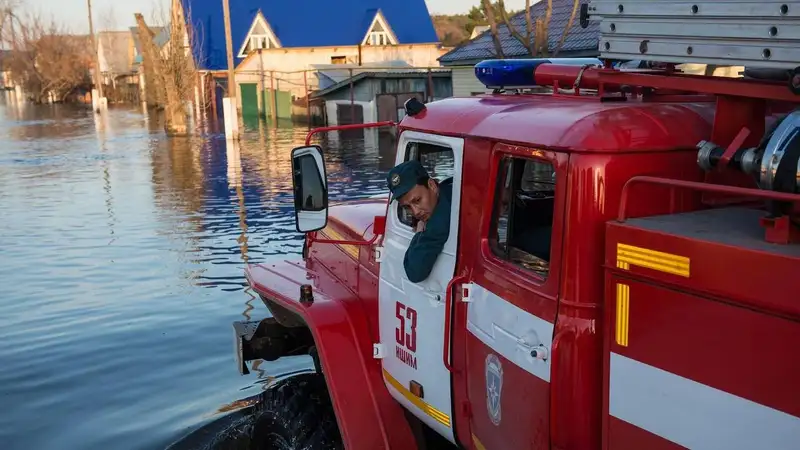 Где и когда в Атырау ждут большую воду