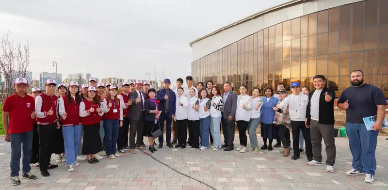 Дархан Сатыбалды призвал туркестанцев поддержать акцию "Таза Қазақстан", фото - Новости Zakon.kz от 11.04.2024 10:18