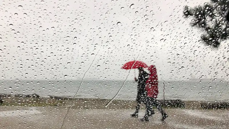 Погода на 12 апреля: в Астане ожидается мороз, в Алматы и Шымкенте – ливень с грозой