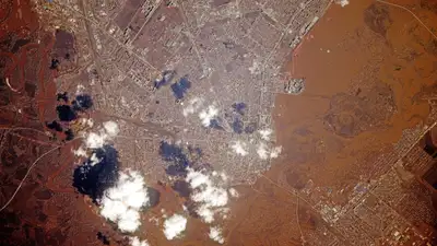 Как выглядит крупнейшее наводнение в России из космоса 
