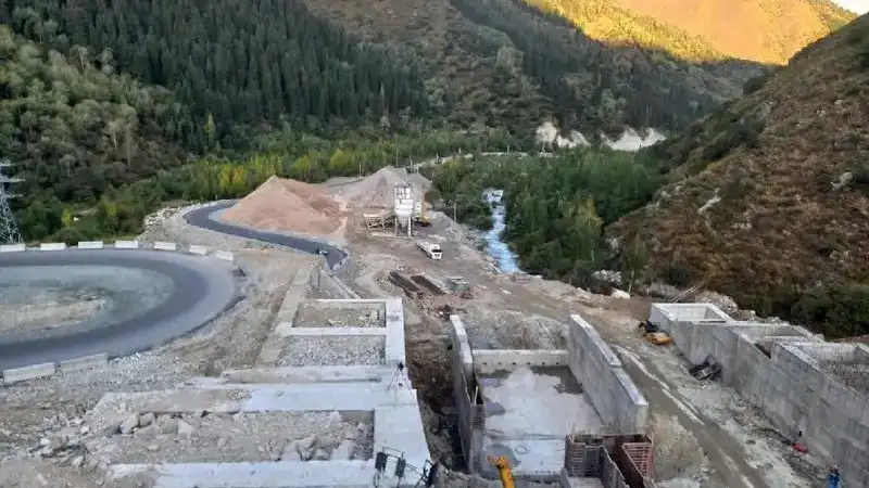 МЧС о селезащитной плотине в Алматы: Есть угроза жизни около 30 тыс. жителей