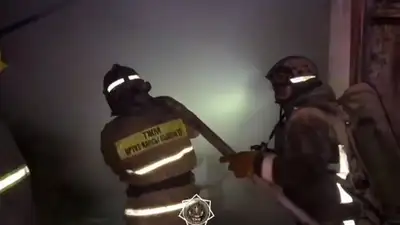 пожар на СТО, фото - Новости Zakon.kz от 12.04.2024 23:22