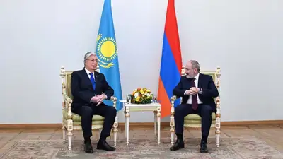 Токаев и Пашинян обсудили вопросы региональной безопасности