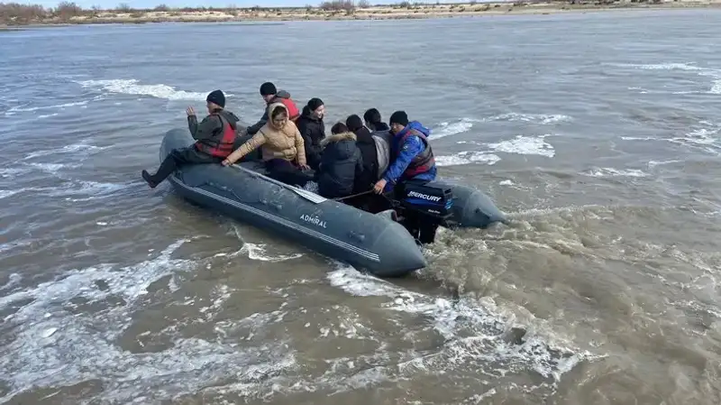 Почти 12 тысяч казахстанцев вернулись в свои дома